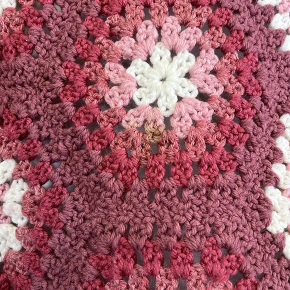 Vintage Handmade Pink & White Hexagon Granny Square Crochet Blanket Valentines - Picture 5 of 8